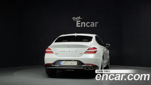 Genesis G70 2022 thumb 4
