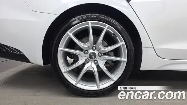 Genesis G70 2022 thumb 5
