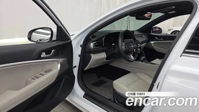 Genesis G70 2022 thumb 10