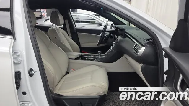 Genesis G70 2022 thumb 11