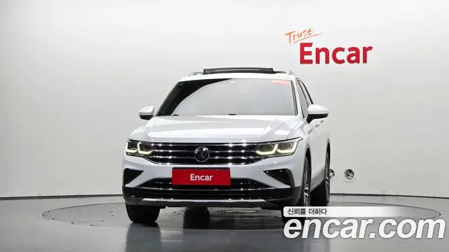 Volkswagen Tiguan 2021 thumb 2