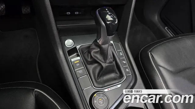 Volkswagen Tiguan 2021 thumb 8