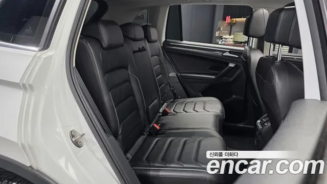 Volkswagen Tiguan 2021 thumb 11