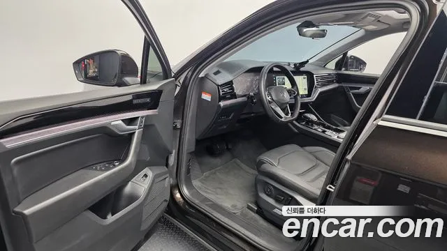 Volkswagen Touareg 2023 thumb 9
