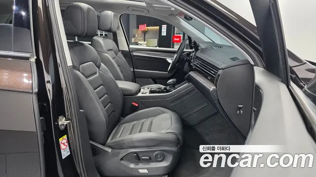 Volkswagen Touareg 2023 thumb 10