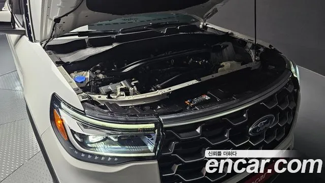Ford Explorer 2025 thumb 5