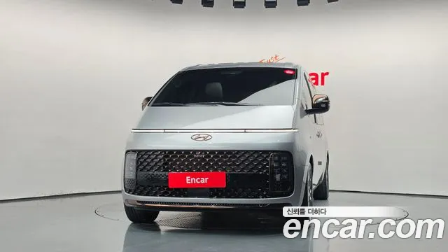 Hyundai Staria 2021 thumb 3