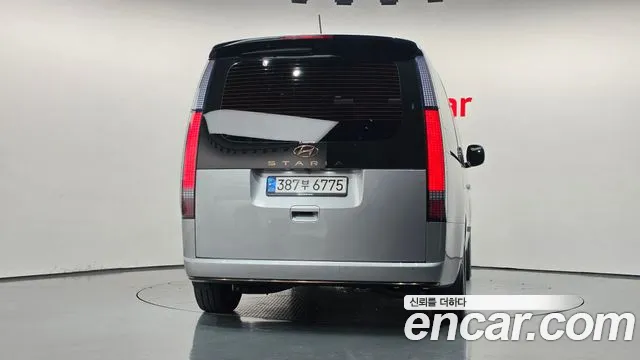 Hyundai Staria 2021 thumb 4