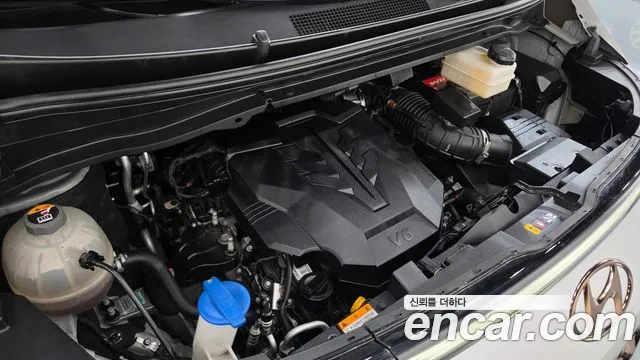 Hyundai Staria 2021 thumb 6