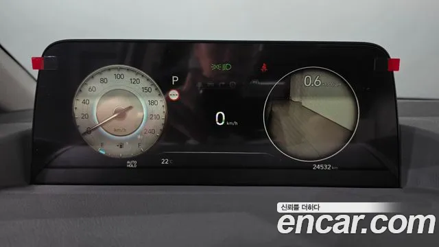 Hyundai Staria 2021 thumb 8
