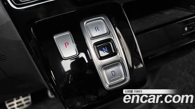 Hyundai Staria 2021 thumb 9