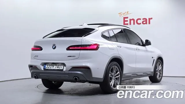 BMW X4 2021 thumb 2
