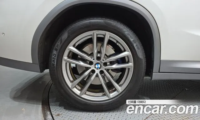 BMW X4 2021 thumb 5