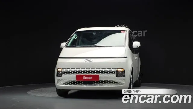 Hyundai Staria 2021 thumb 3