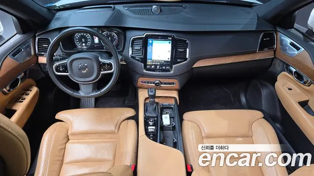 Volvo XC90 2019 thumb 6