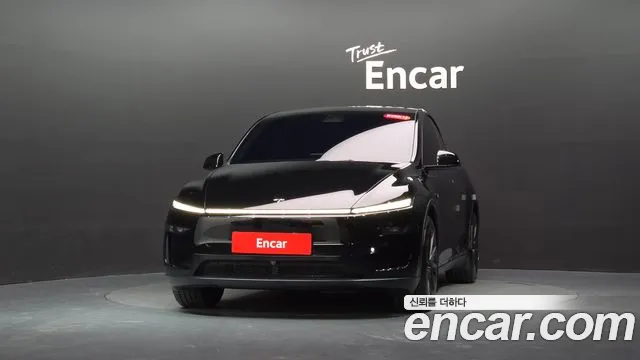 Tesla Model Y 2025 thumb 2