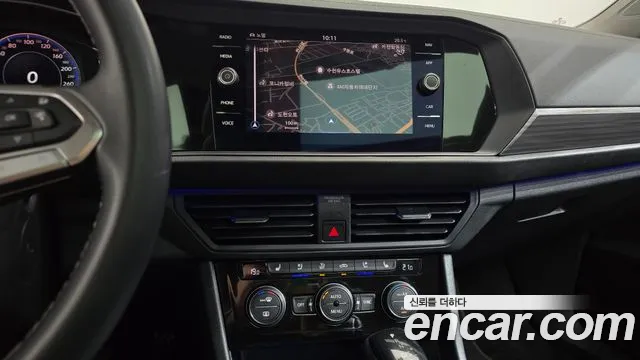Volkswagen Jetta 2023 thumb 11
