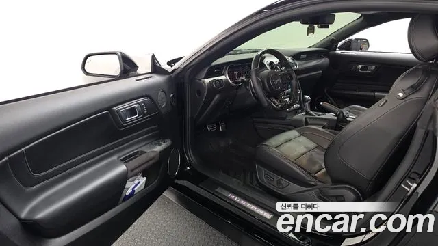 Ford Mustang Mach-E 2022 thumb 10
