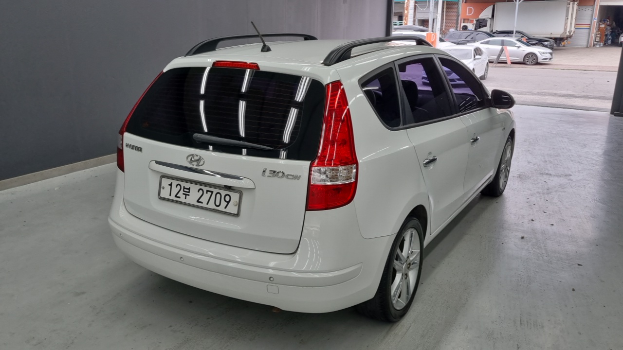 Hyundai i30 2009 thumb 2