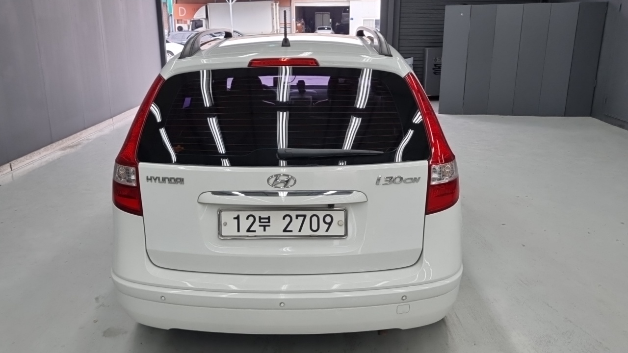 Hyundai i30 2009 thumb 4