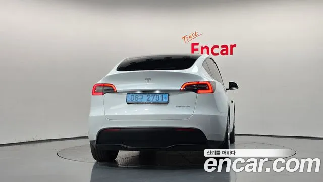 Tesla Model Y 2022 thumb 4