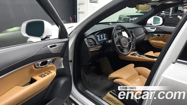 Volvo XC90 2024 thumb 9