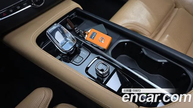 Volvo XC90 2022 thumb 8