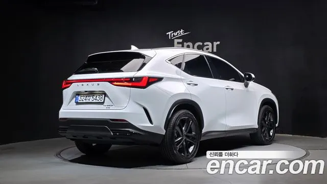 Lexus NX 2026 thumb 2