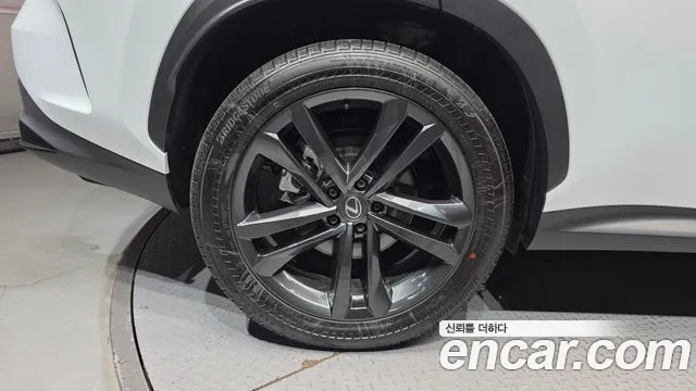 Lexus NX 2026 thumb 5