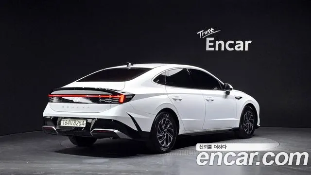 Hyundai Sonata 2023 thumb 2