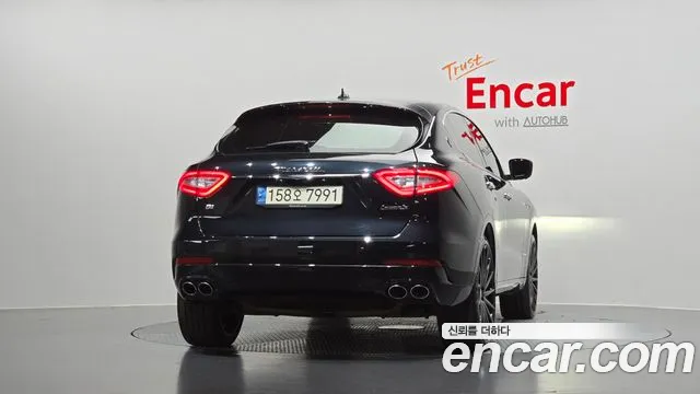 Maserati Levante 2021 thumb 4