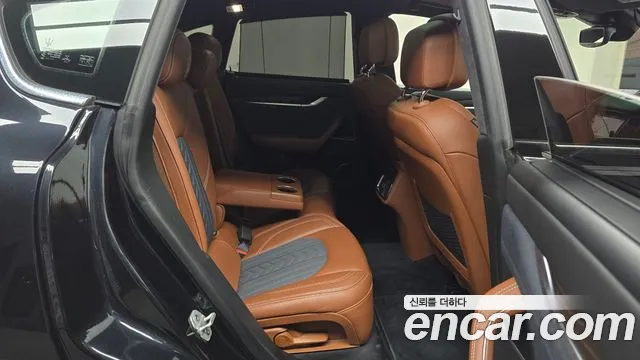 Maserati Levante 2021 thumb 11