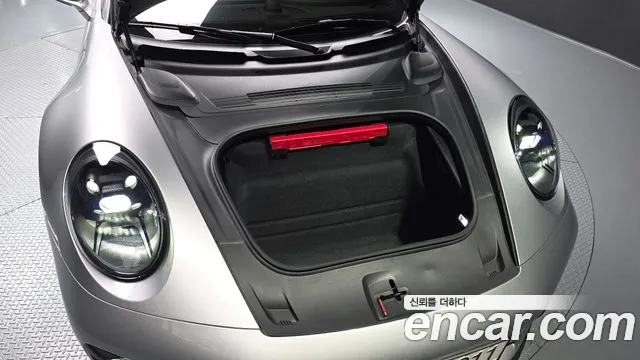 Porsche 911 2022 thumb 6