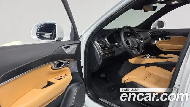 Volvo XC90 2022 thumb 9