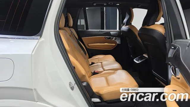 Volvo XC90 2022 thumb 10