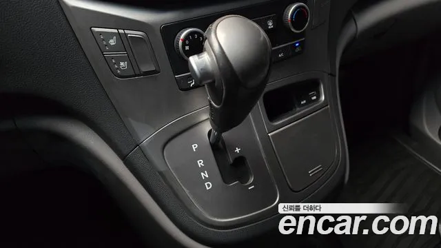 Hyundai Starex 2019 thumb 9