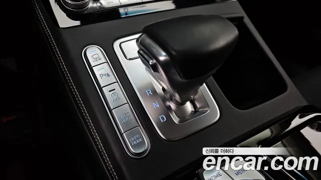 Genesis G90 2019 thumb 9
