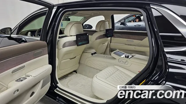 Genesis G90 2024 thumb 11