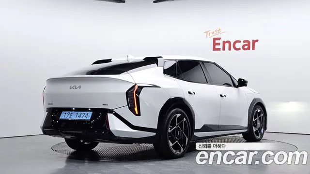 Kia EV4 2025 thumb 2