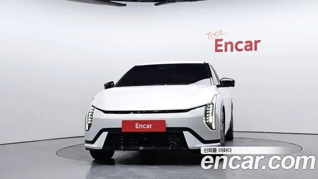 Kia EV4 2025 thumb 3