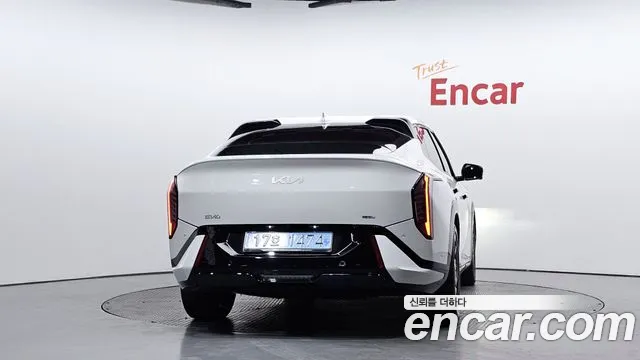 Kia EV4 2025 thumb 4