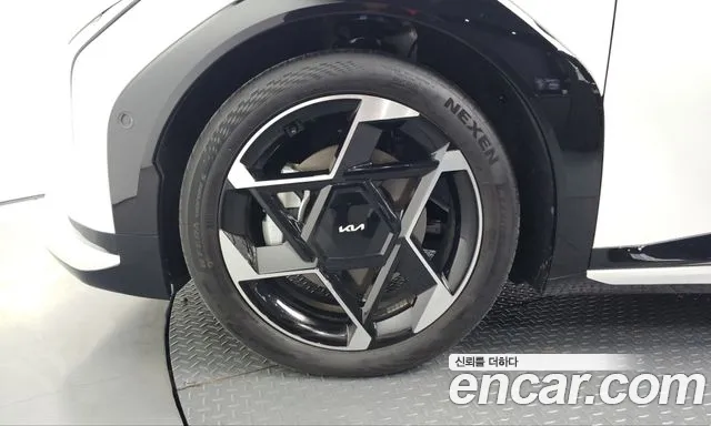 Kia EV4 2025 thumb 5