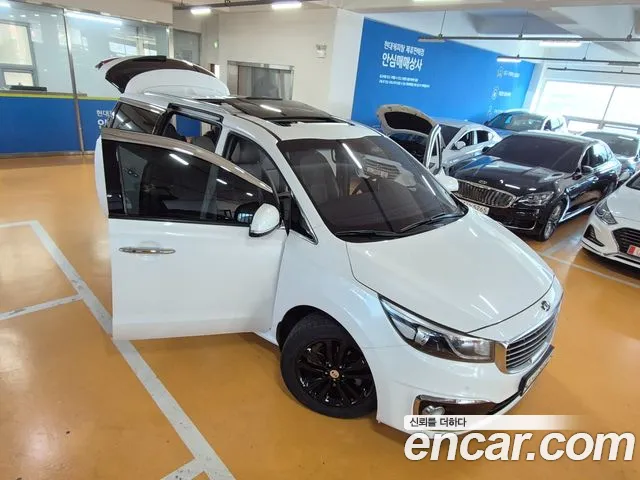 Kia Carnival 2018 thumb 7