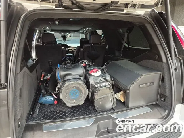 Cadillac Escalade 2022 thumb 9