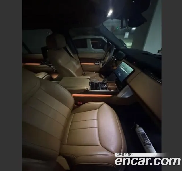 Land Rover Range Rover 2023 thumb 3