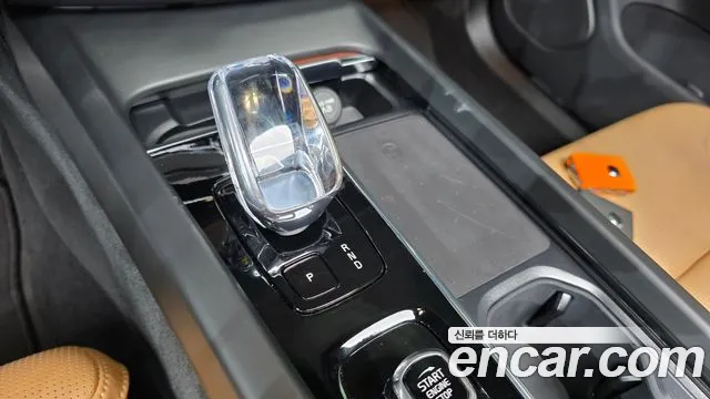 Volvo XC60 2025 thumb 8