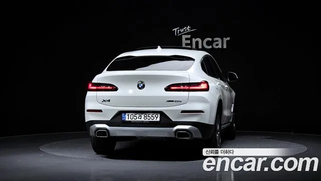 BMW X4 2022 thumb 4