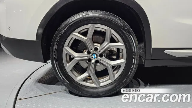 BMW X4 2022 thumb 5