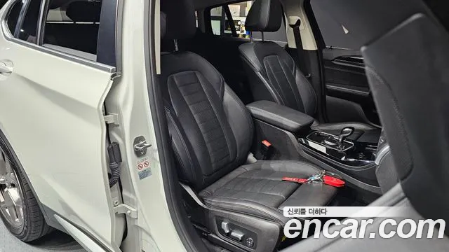 BMW X4 2022 thumb 12
