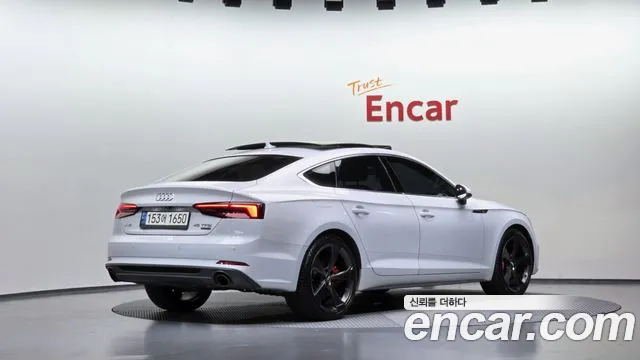 Audi A5 2019 thumb 2